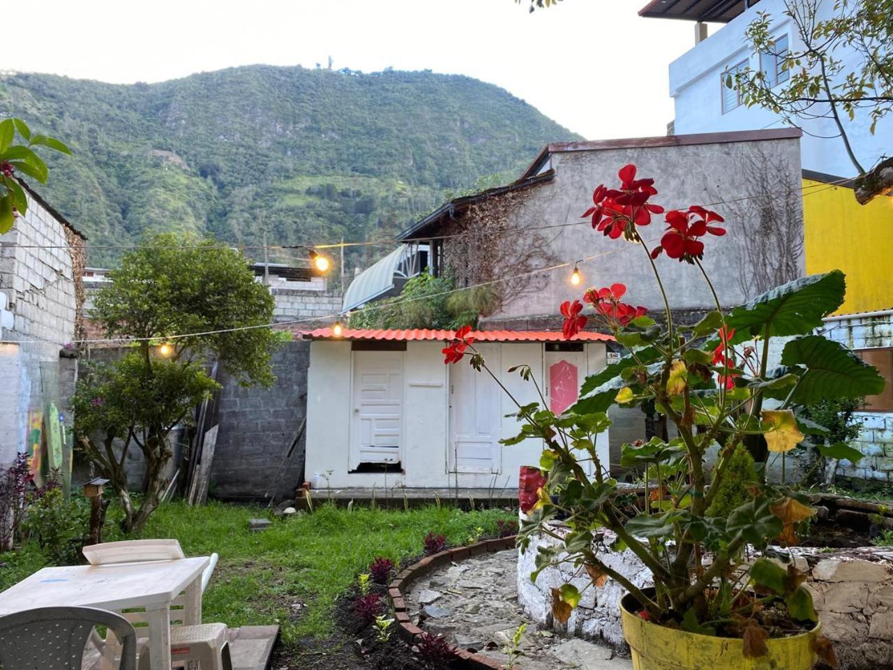 Garden House Hostal 巴尼奥斯 外观 照片