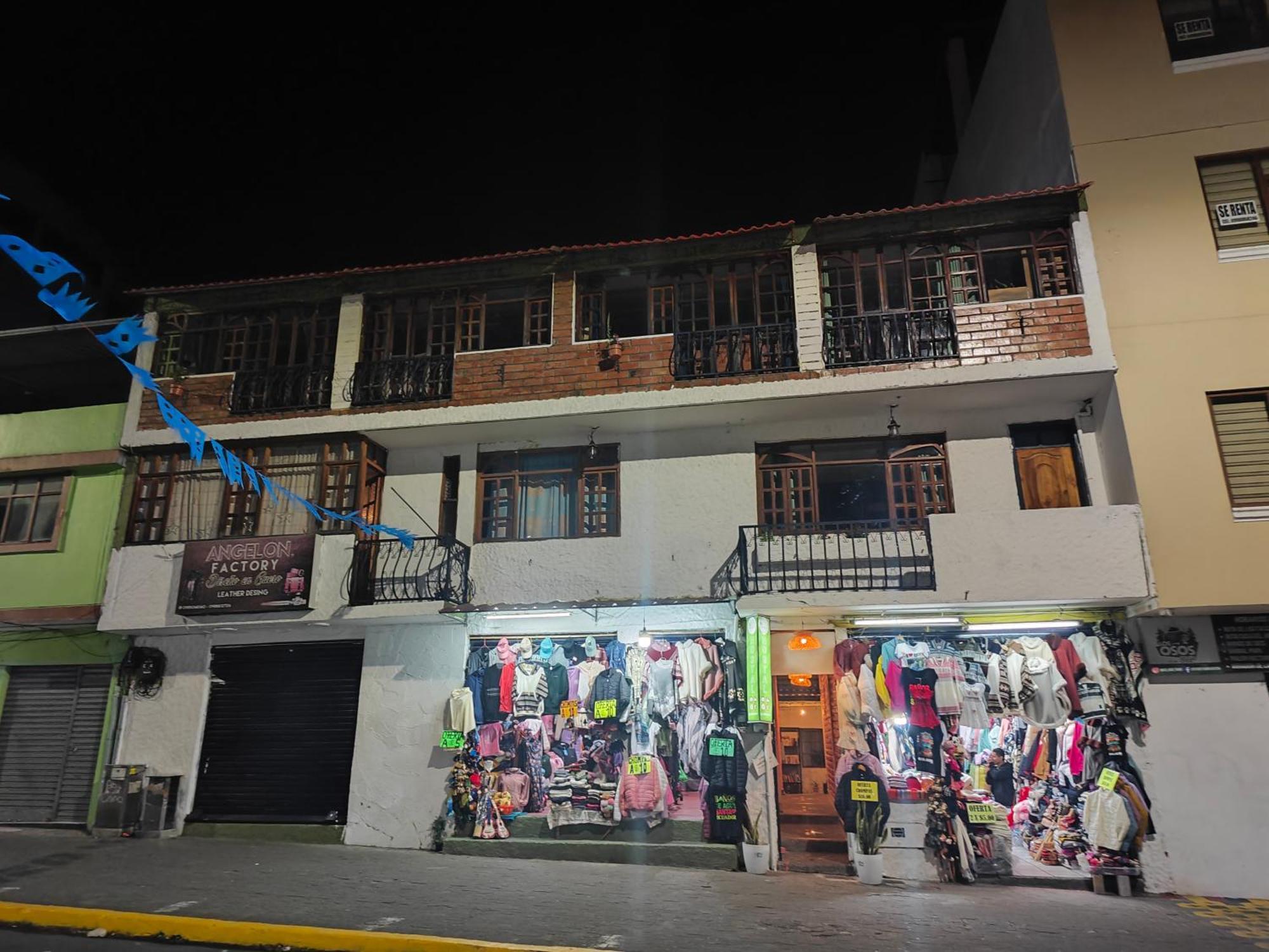 Garden House Hostal 巴尼奥斯 外观 照片