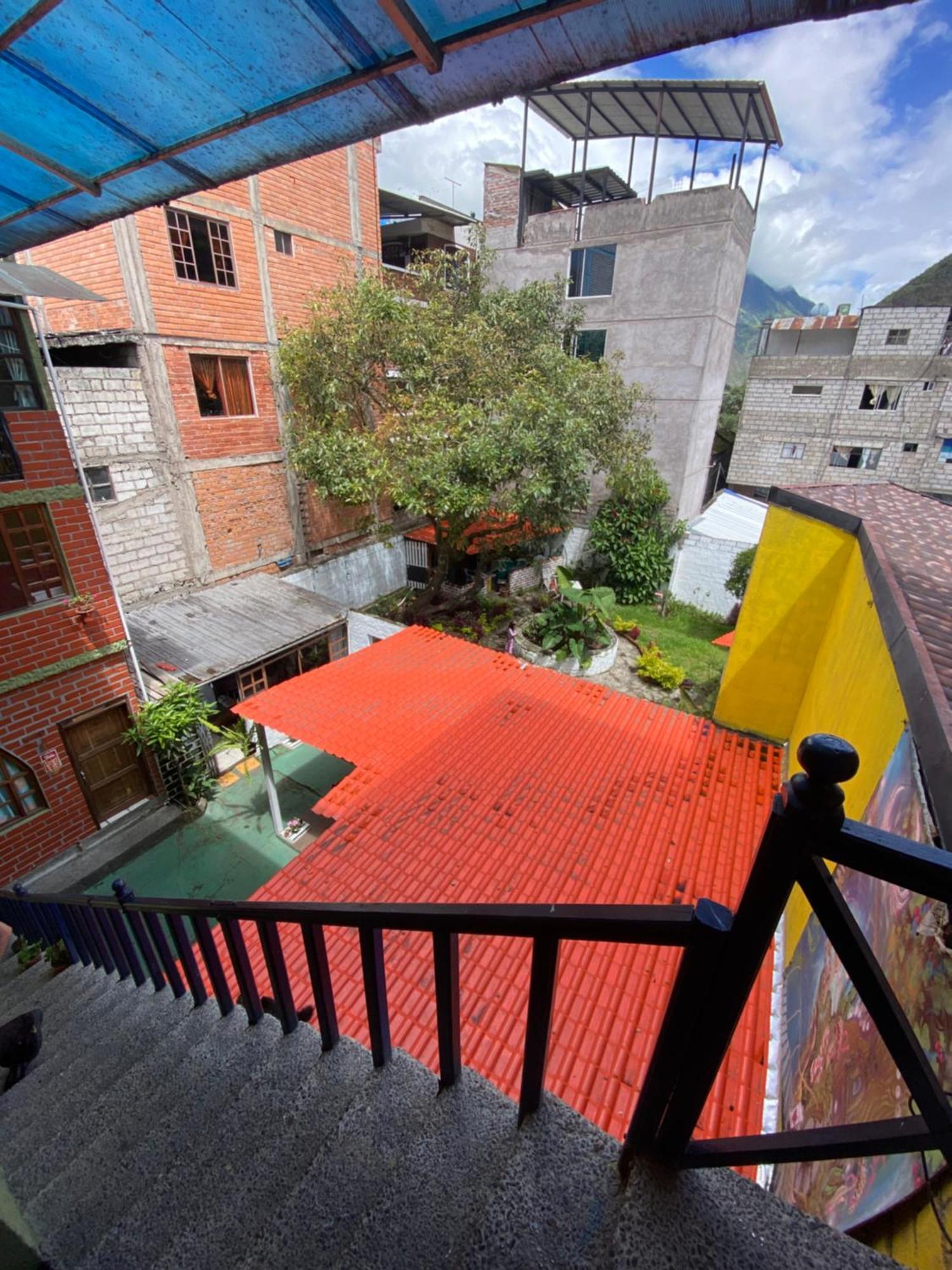 Garden House Hostal 巴尼奥斯 外观 照片